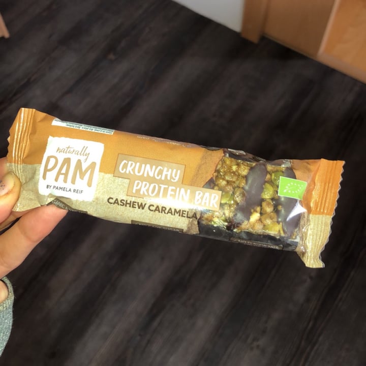 photo of Naturally Pam Crunchy Protein Bar - CASHEW CARAMELA shared by @lea016 on  01 May 2022 - review