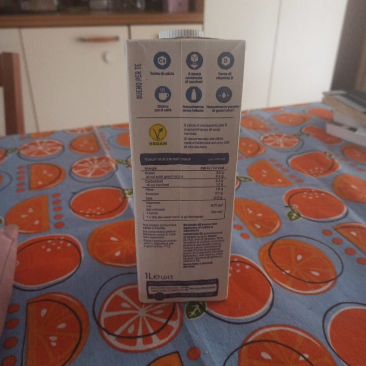 photo of Alpro This is Not Milk Classic Questo Non è Late Classico shared by @alessiaaa on  22 Jun 2022 - review