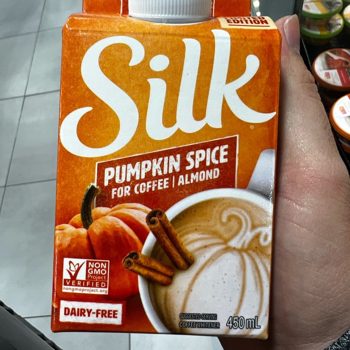 photo of Silk pumpkin spice almond for coffee shared by @anivvia on  10 Dec 2022 - review