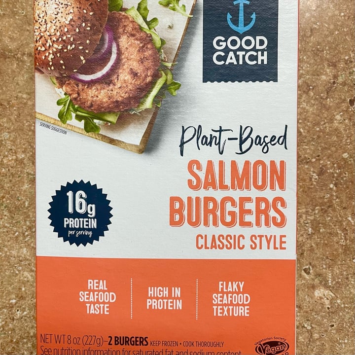 photo of Good Catch Plant Based Salmon Burgers Classic Style shared by @monikitty on  30 Oct 2022 - review