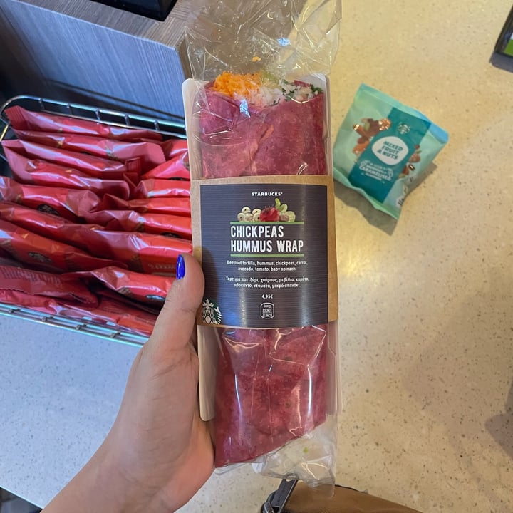 review photo of Starbucks Chickpeas Hummus Wrap shared by @jessicapar on 26 Sep 2022 - review