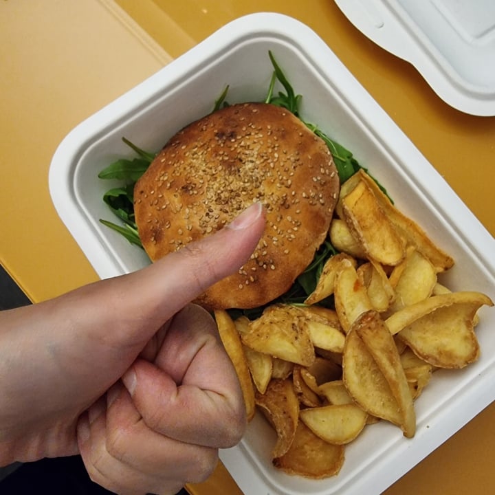 review photo of Hamburgeria Karim Vegan Burger shared by @evelina23 on 13 Mar 2022 - review
