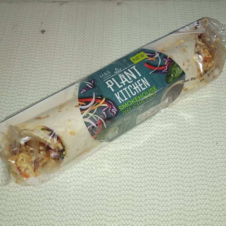 photo of Plant Kitchen (M&S) No Chicken Smokehouse Wrap shared by @supersupergirl on  07 Nov 2020 - review