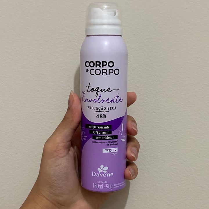 photo of Davene Corpo a corpo antiperspirante toque envolvente shared by @yerla on  27 Dec 2021 - review