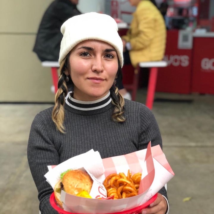 photo of Goy’s Burgers Hamburguesa sencilla shared by @scarlettvegana on  09 Dec 2020 - review