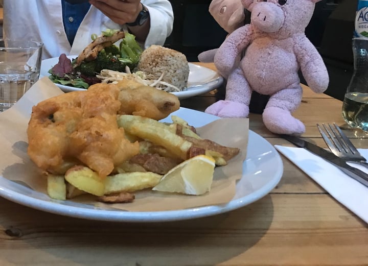 photo of Mono Tofish and chips shared by @ouou on  16 Jun 2020 - review