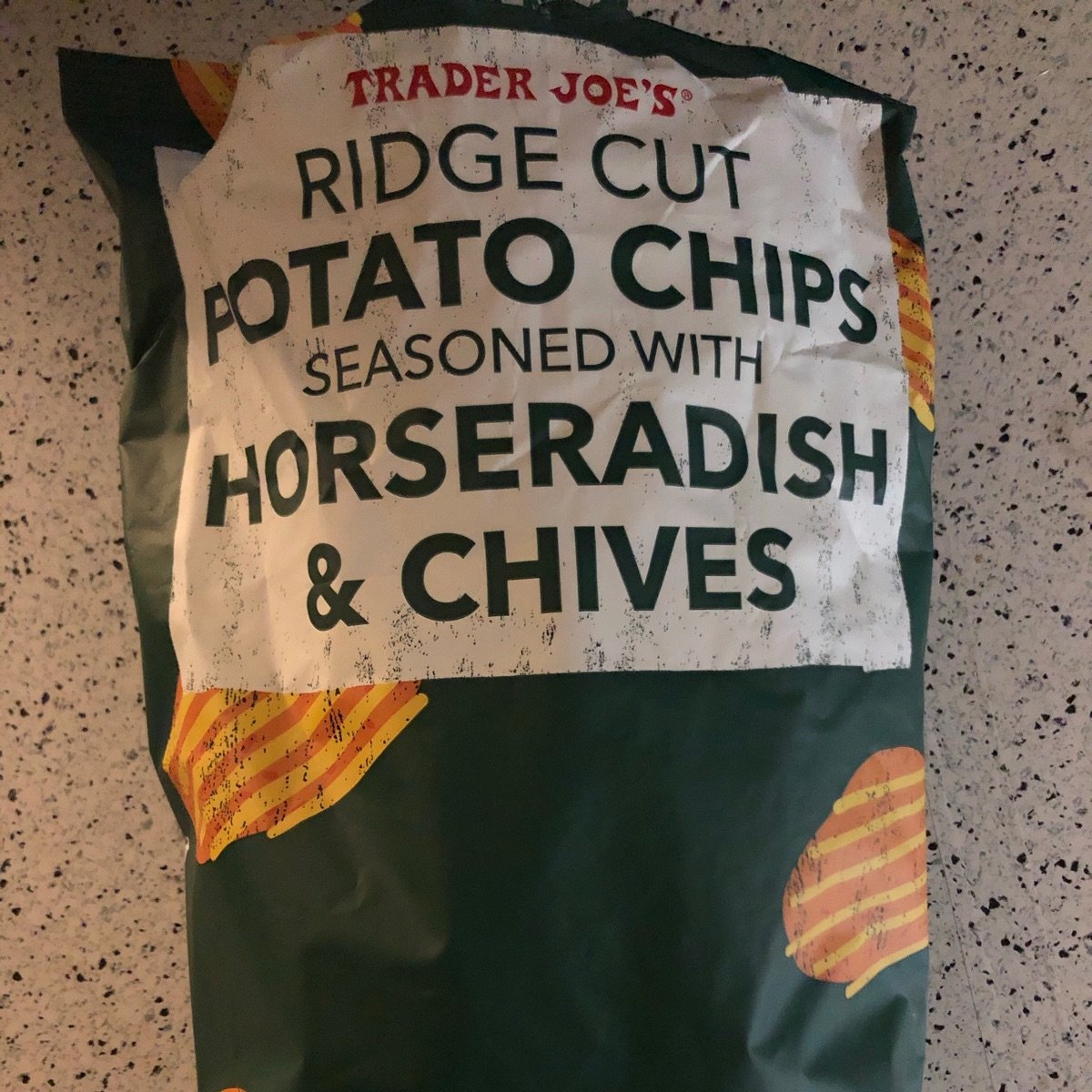 Trader Joe's Ridge Cut Potato Chips Horseradish & Chive Reviews
