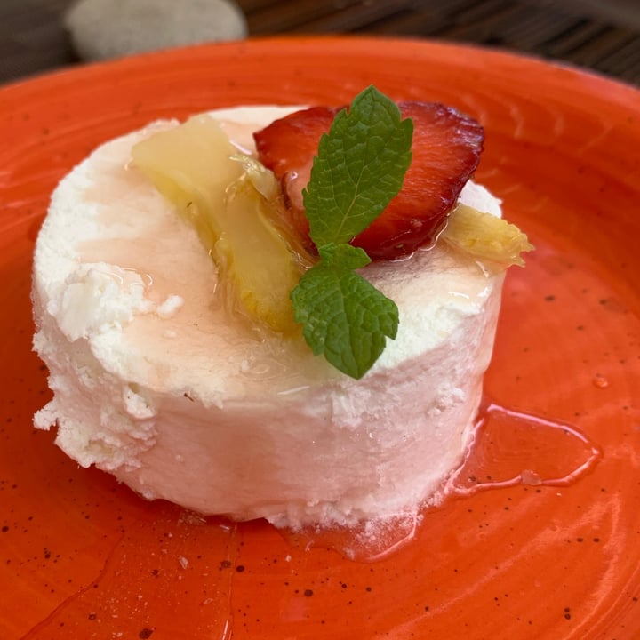 review photo of GingerGi Veggie-Pop restaurant Mix di dessert shared by @eleonoradaldosso on 25 Jun 2022 - review