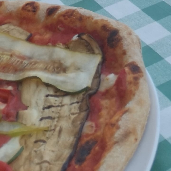 photo of Pizzeria Verde Rucola Pizza Ortolana Vegana shared by @smaicky on  24 Jun 2022 - review