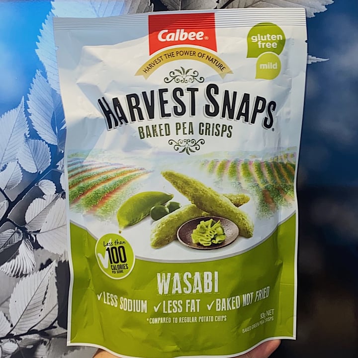 photo of Calbee Harvest Snaps Wasabi Flavour shared by @astxnto on  12 Apr 2021 - review