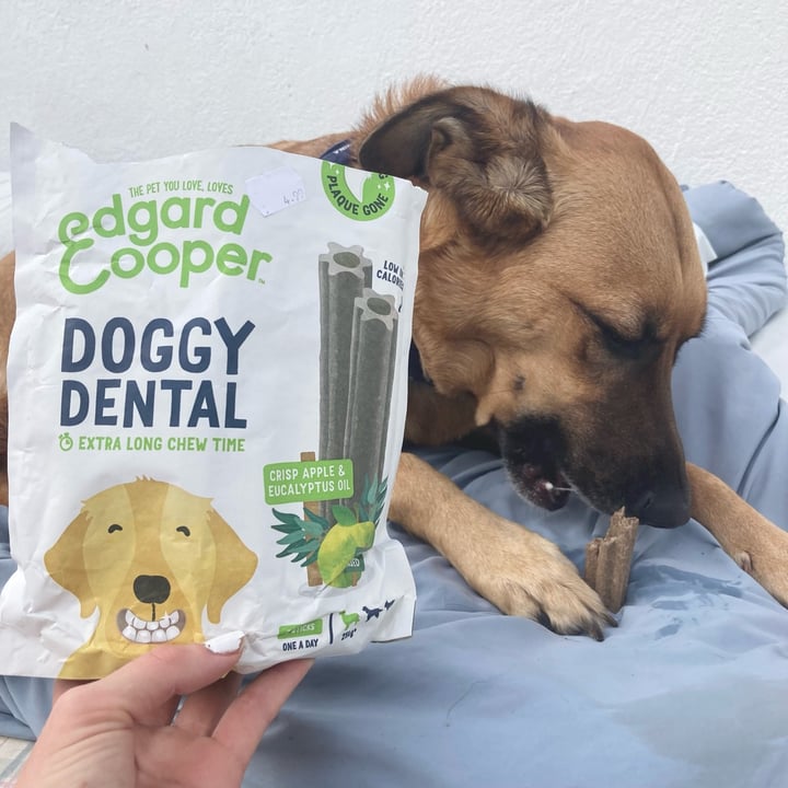 photo of Edgard & Cooper Stick dental perros Manzana y Eucalipto shared by @asiayportia on  18 Oct 2021 - review