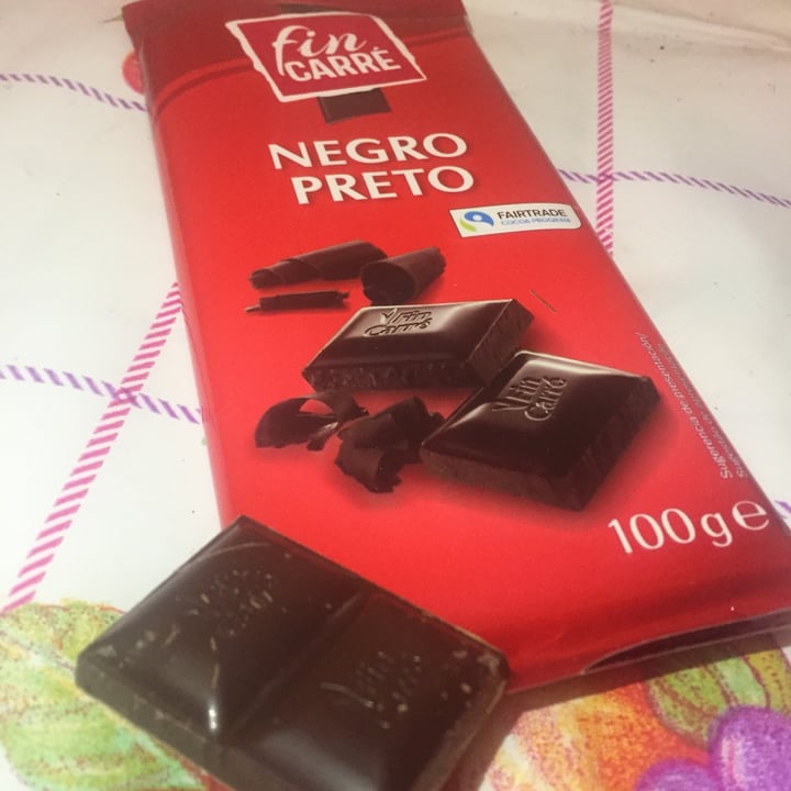 review photo of Fin Carré Dark chocolate shared by @bigvegantheory on 13 Oct 2020 - review