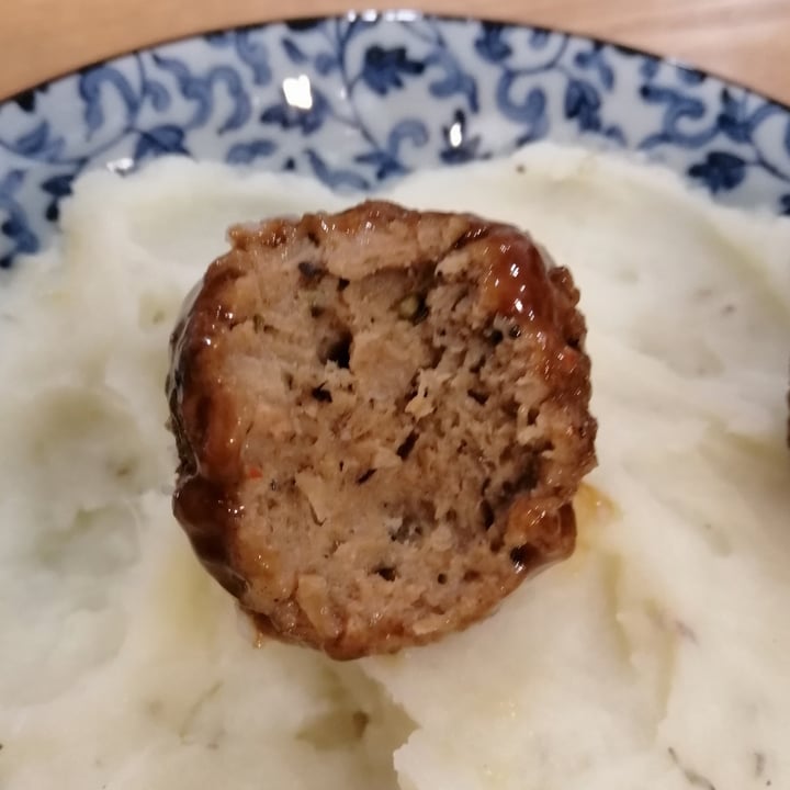 photo of Gardein Classic Meatless Meatballs shared by @moralcompassion4all on  17 Feb 2021 - review