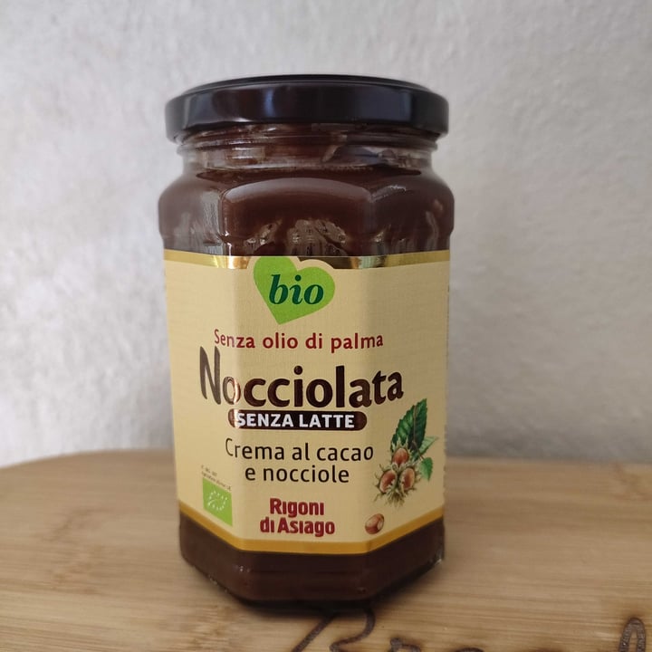 photo of Rigoni di Asiago Crema de avellana con chocolate shared by @jessicabosio91 on  15 Apr 2022 - review