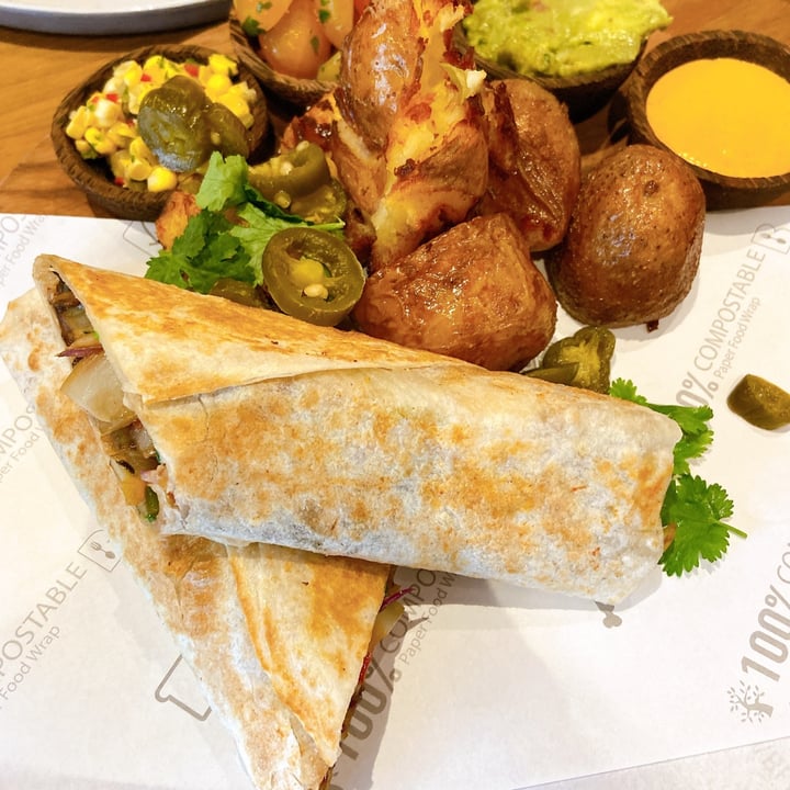photo of Genius Central Singapore Mexican Vegan Fajitas Wrap shared by @germainesantoso on  15 Oct 2020 - review