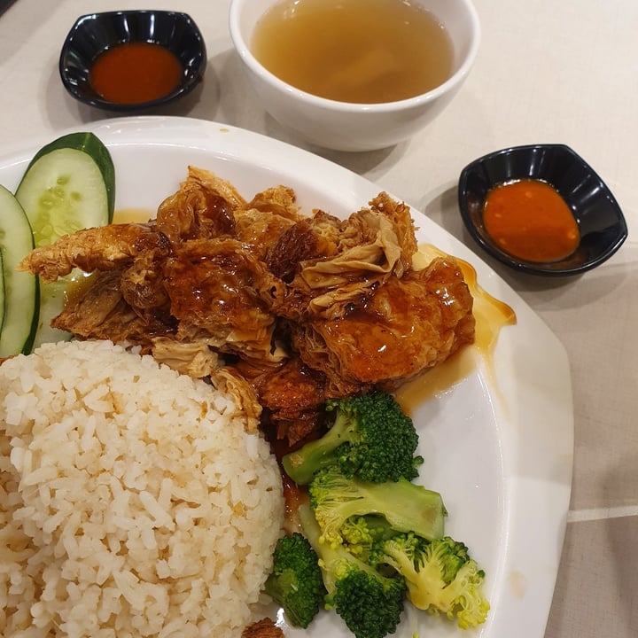 photo of D’life orchard gateway Roasted Chicken Rice shared by @mushroomtarian on  23 Aug 2022 - review