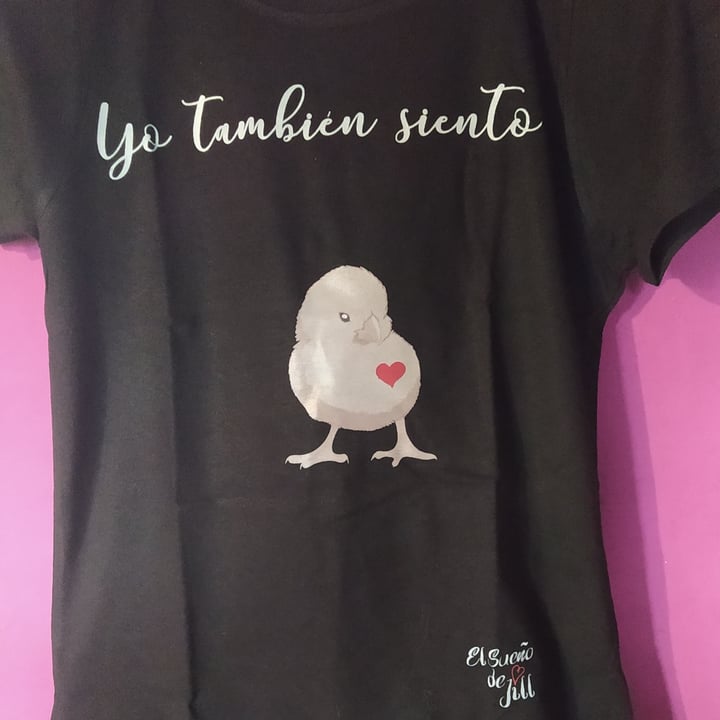 photo of Santuario El Sueño de Jill Camiseta Yo también siento shared by @ardora on  25 Mar 2022 - review