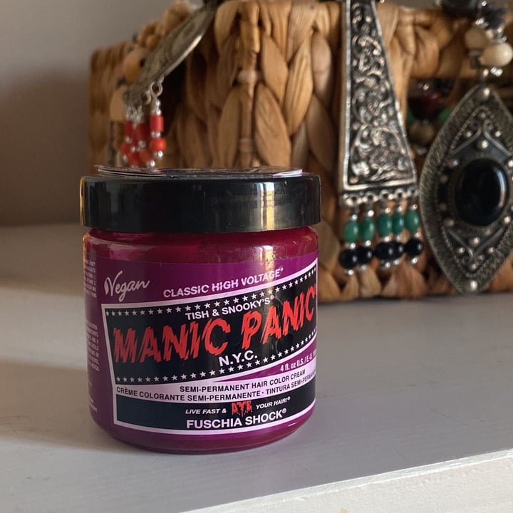review photo of Manic Panic Semipermanent Hair Color Cream shared by @caterinapisani on 18 Jan 2022 - review