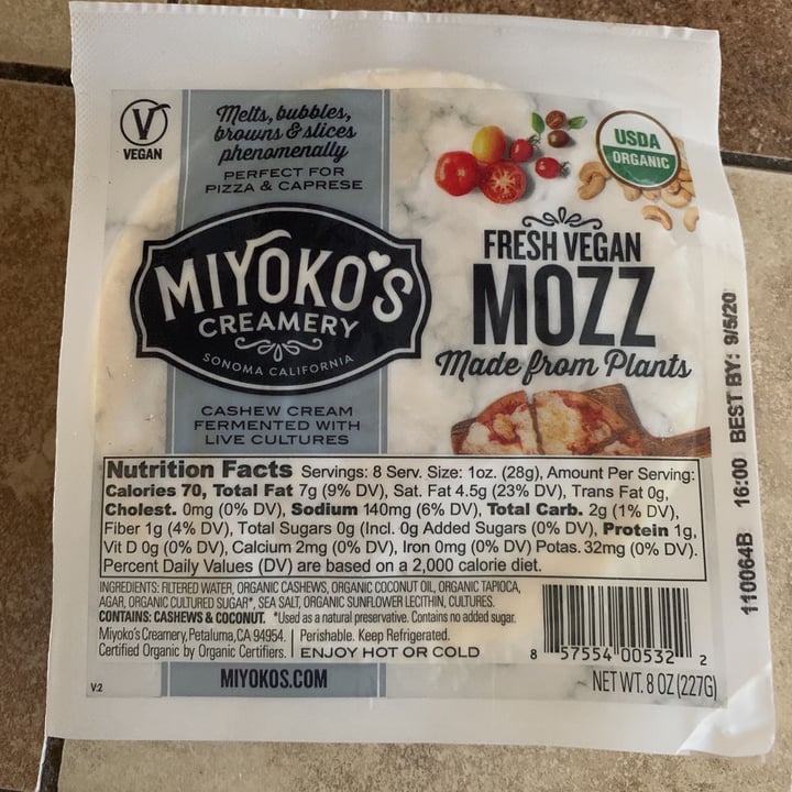 photo of Miyoko's Creamery Organic Cashew Milk Mozzarella Fresh Italian Style shared by @bryan2485 on  26 May 2020 - review