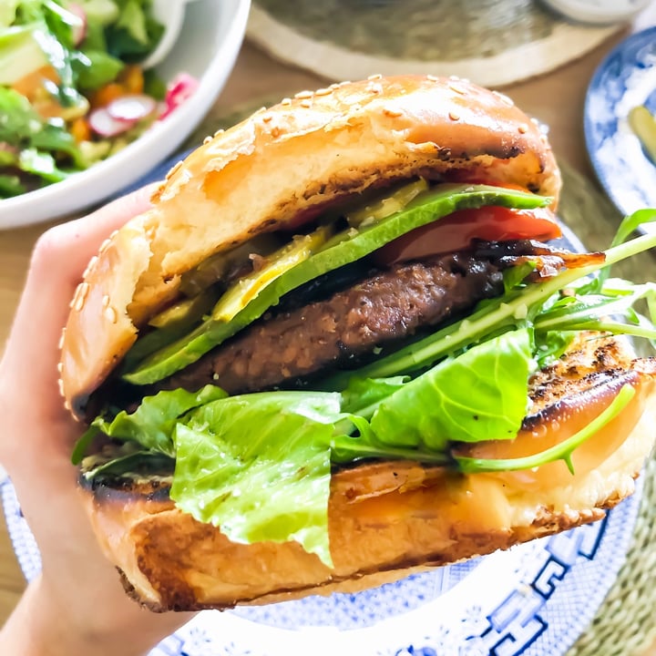 review photo of Herbivore Plant Based Burger Patties shared by @anelvdm on 26 Apr 2020 - review
