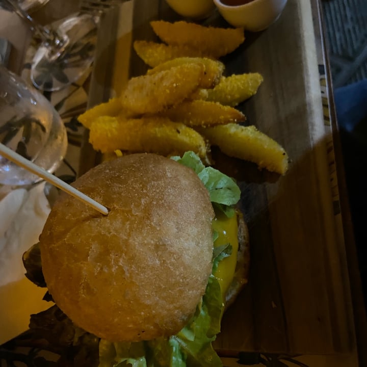 photo of Sementis Beyond Burger shared by @unamargheritavegana on  27 Nov 2021 - review