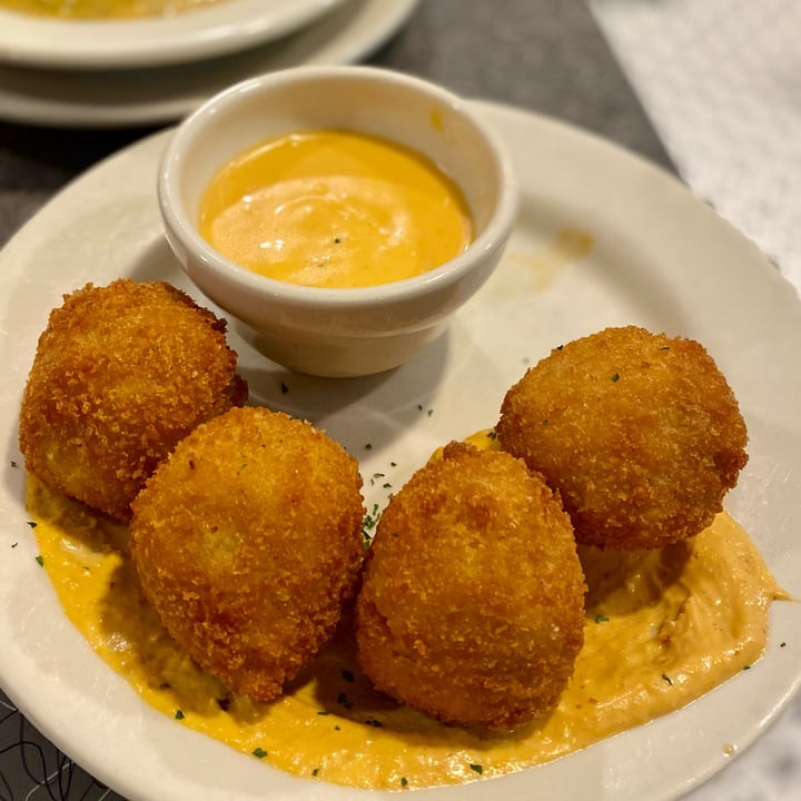 photo of Veggie Galaxy Mac’n cheese bites shared by @amz8893 on  20 Oct 2021 - review