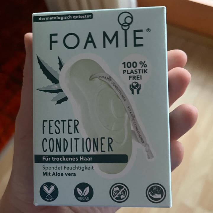 review photo of Foamie Fester Conditioner shared by @alealbe on 12 May 2022 - review