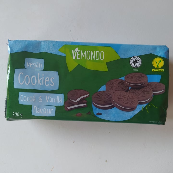photo of Vemondo Vegan Cookies Cocoa & Vanilla Flavour shared by @oscarotin on  11 Feb 2022 - review