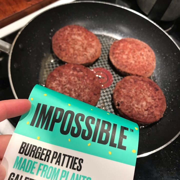 photo of Impossible Foods Impossible Burger Patties shared by @sabsch on  07 Nov 2021 - review
