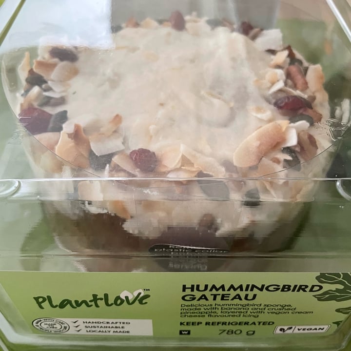 photo of Woolworths Food Hummingbird Gateau shared by @carlicosta on  04 Dec 2022 - review