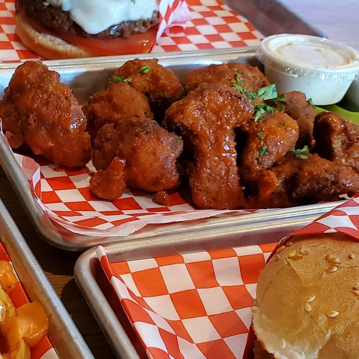 review photo of Munchies Diner Cauliflower Wings shared by @lehnehsu on 21 Aug 2021 - review