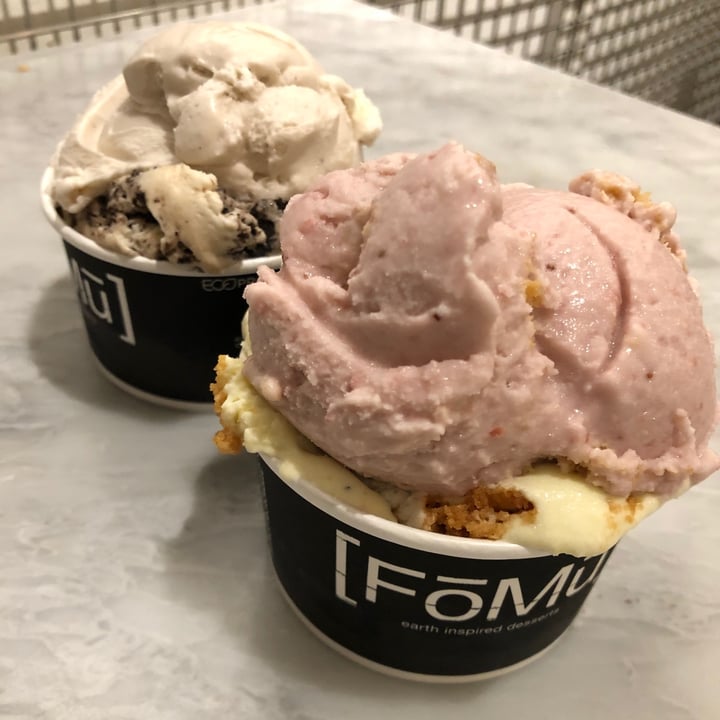 review photo of FoMu Strawberry Rhubarb & Meyer Lemon Meringue Ice Cream shared by @plantbasedlace on 18 Jun 2020 - review