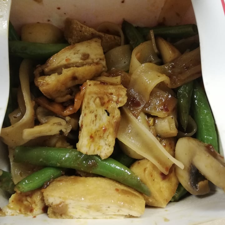 review photo of Simply Asia Cambridge Crossing Red sauce noodles shared by @natasha1912 on 05 Dec 2021 - review