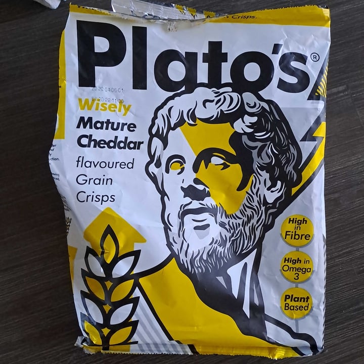 review photo of Plato's Wisely Mature Cheddar shared by @thecuriousamateur on 22 May 2022 - review