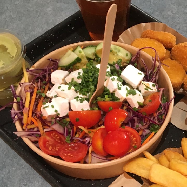 photo of Swing Kitchen - Schottenfeldgasse Greek Salad shared by @weganerin on  19 Sep 2020 - review