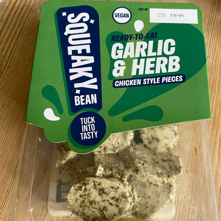 photo of Squeaky Bean Garlic and Herb Chicken Style Pieces shared by @minza on  25 Mar 2021 - review