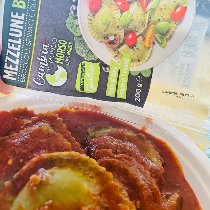 review photo of Vegamo Mezzelune broccoli spinaci e olive shared by @flavor on 31 Jul 2022 - review