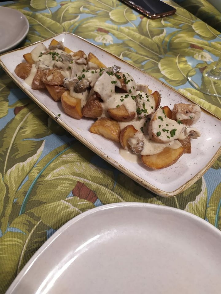review photo of La Modernista Patatas Estilo Modernista shared by @lacasitadelluvia on 06 Feb 2020 - review