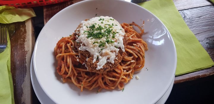 photo of Harmonium Chicken Parmigiana shared by @gwennypenny on  24 Mar 2019 - review