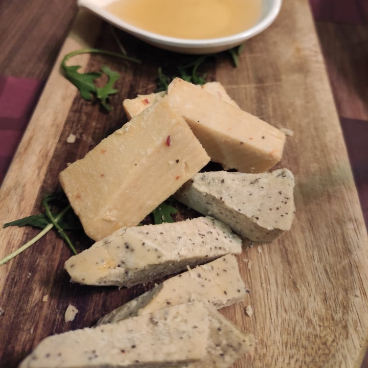 review photo of Rifugio Romano Tagliere di formaggi Vegani shared by @giuliacocoesp on 18 Mar 2022 - review