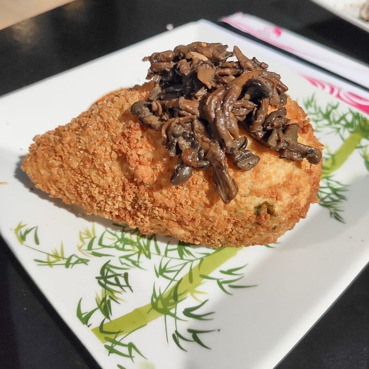 review photo of Kiiro Sushi & Bistrô Vegan Sushi shared by @thaisa333 on 24 Oct 2021 - review