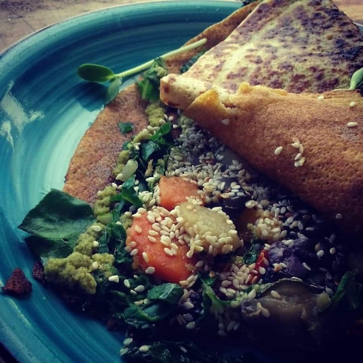 photo of Hang Ten Cafe Veganissimo Crepe shared by @jtbosman10 on  19 Jul 2019 - review