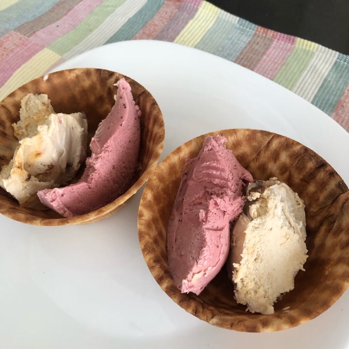 review photo of Delight Dairy Free Ontario Strawberry shared by @ajani on 05 Mar 2022 - review
