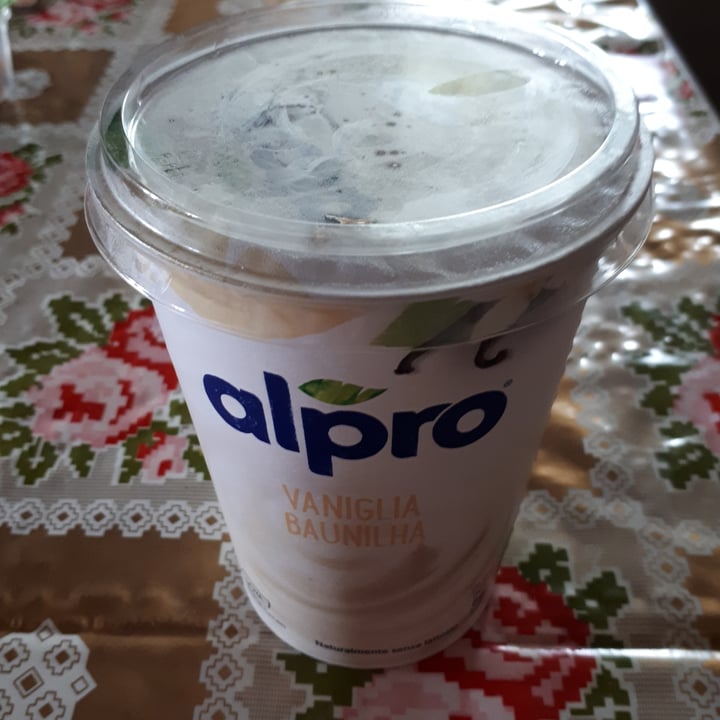 photo of Alpro Soy Yogurt Vanilla shared by @shirleyviznay on  19 Jul 2021 - review