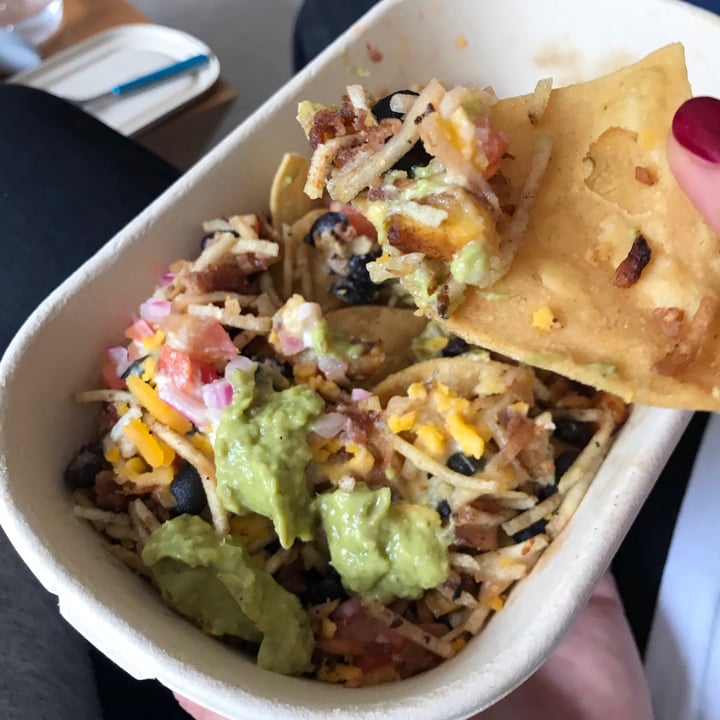 review photo of Cafe Leon Interior 6 Local 3 Paseo Del Faro Pornachos shared by @saharaxfade on 05 Jul 2020 - review