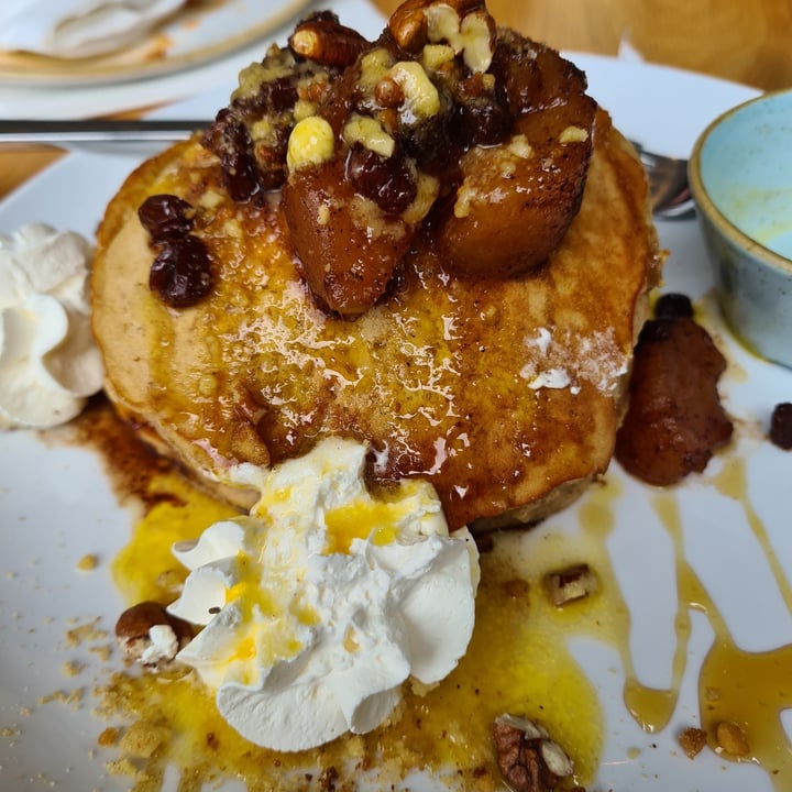 photo of Kaylee's Eatery Apple Pie Pancake shared by @veronicagroen on  05 Feb 2022 - review