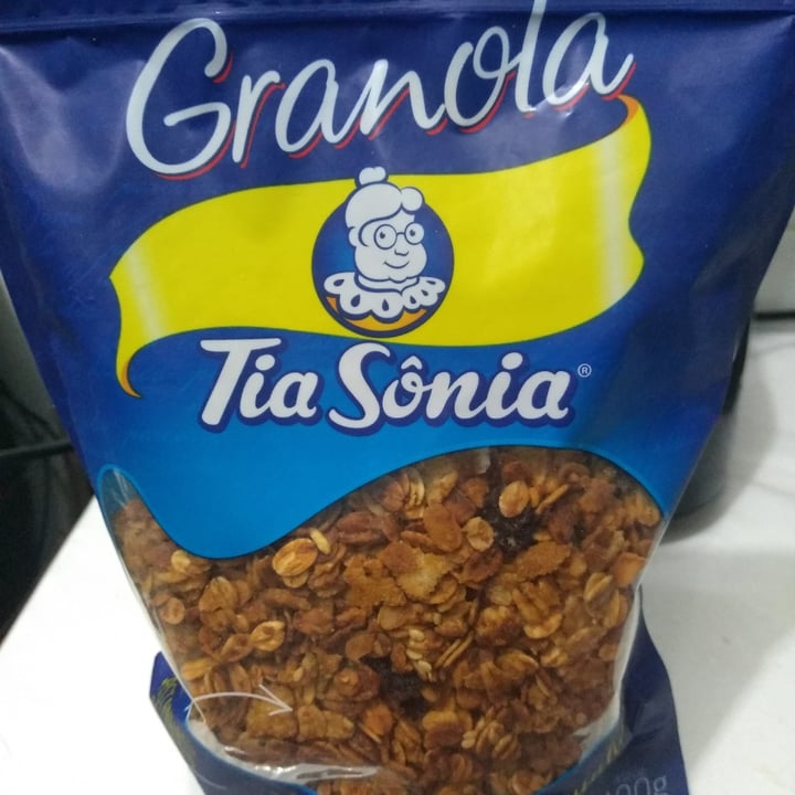 photo of Tia Sônia granola tradicional shared by @tatiannemelo on  12 May 2022 - review