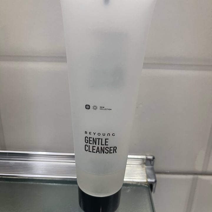 photo of Beyoung Gentle Cleanser shared by @andreallr22 on  07 May 2022 - review