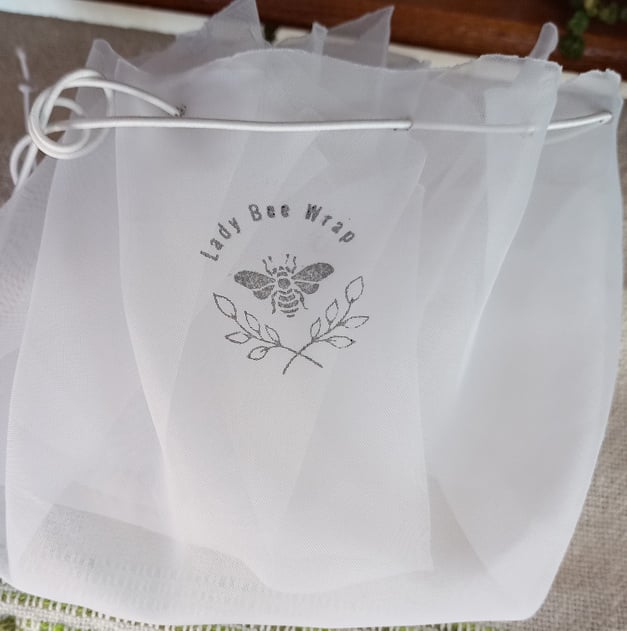 review photo of Lady Bee Wrap Coador de Voil/Voal shared by @pattypop on 01 May 2022 - review