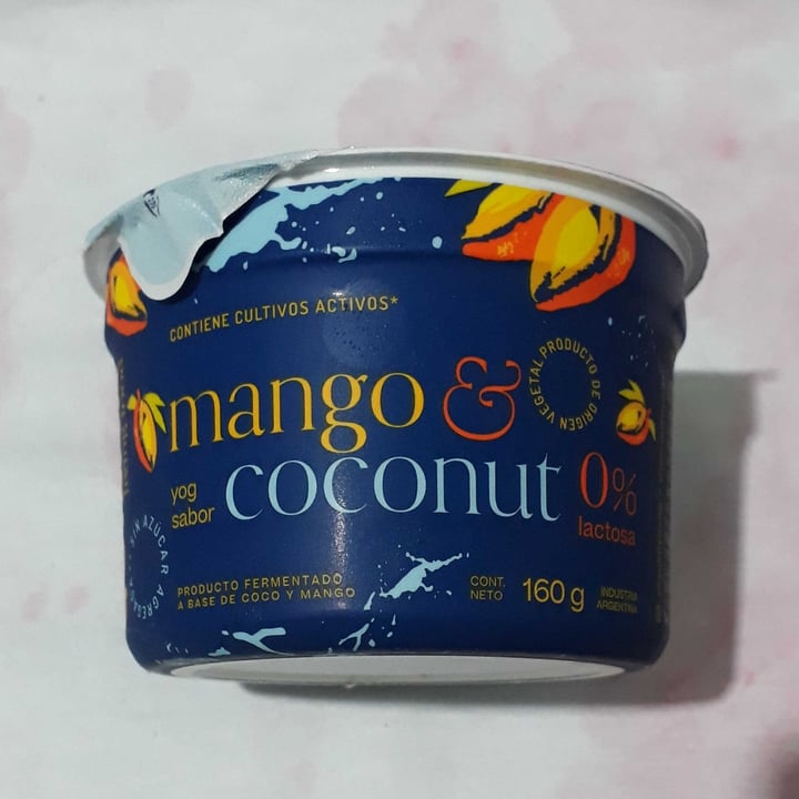 photo of Quimya Yogurt mango y coco sin azúcar shared by @lucavegano on  21 Mar 2022 - review